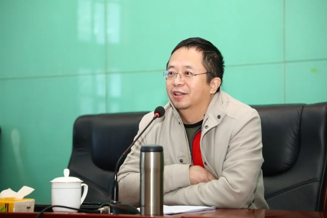 走进中共中央党校研究生院，360周鸿祎为中国数字化建设注入网安新动源！