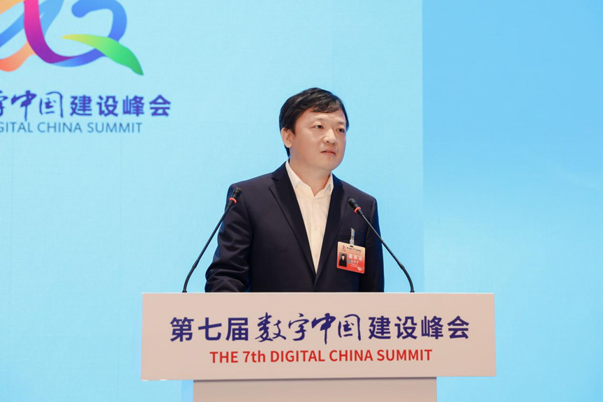大模型重塑生产力 360筑牢数字中国安全基座